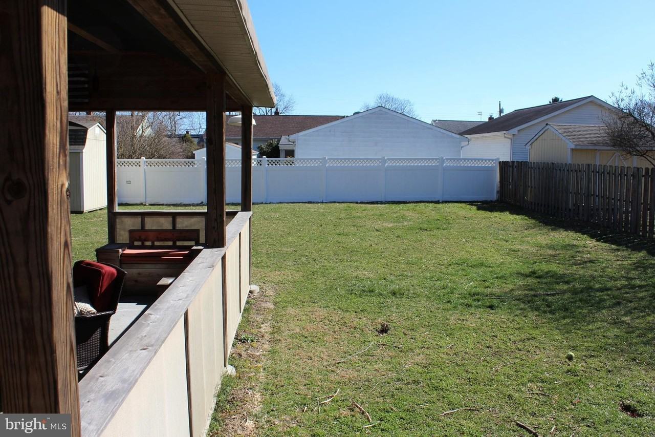 228 Market Pl - Photo 3 of 16