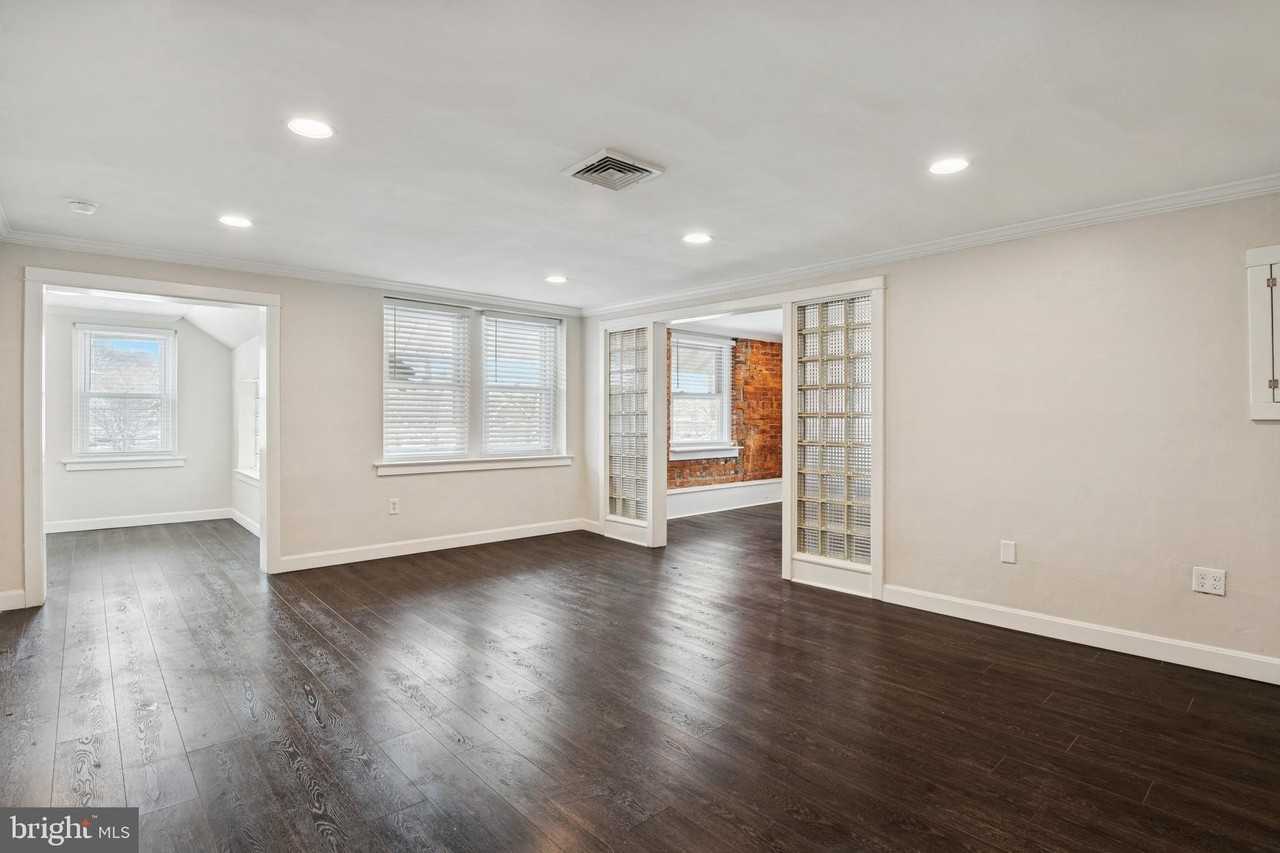 3 S Brandywine Ave 3rd Fl #3rdFLUNIT6 - Photo 3 of 29