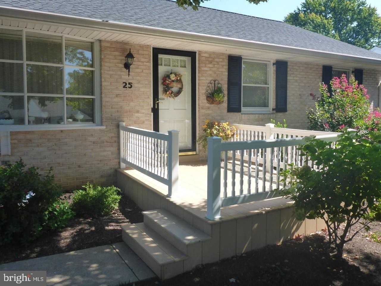 25 Homestead Dr - Photo 2 of 23