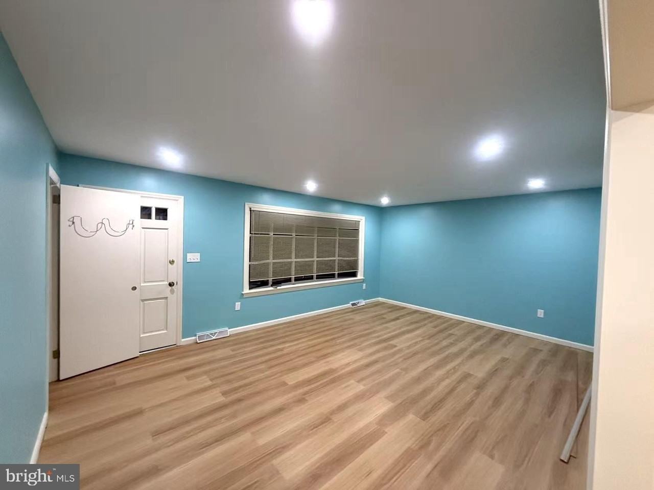 25 Homestead Dr - Photo 3 of 23