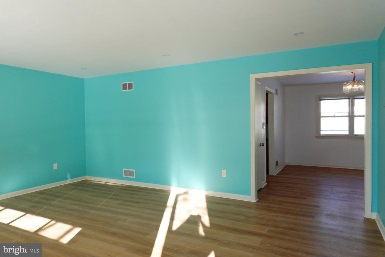 25 Homestead Dr - Photo 4 of 23