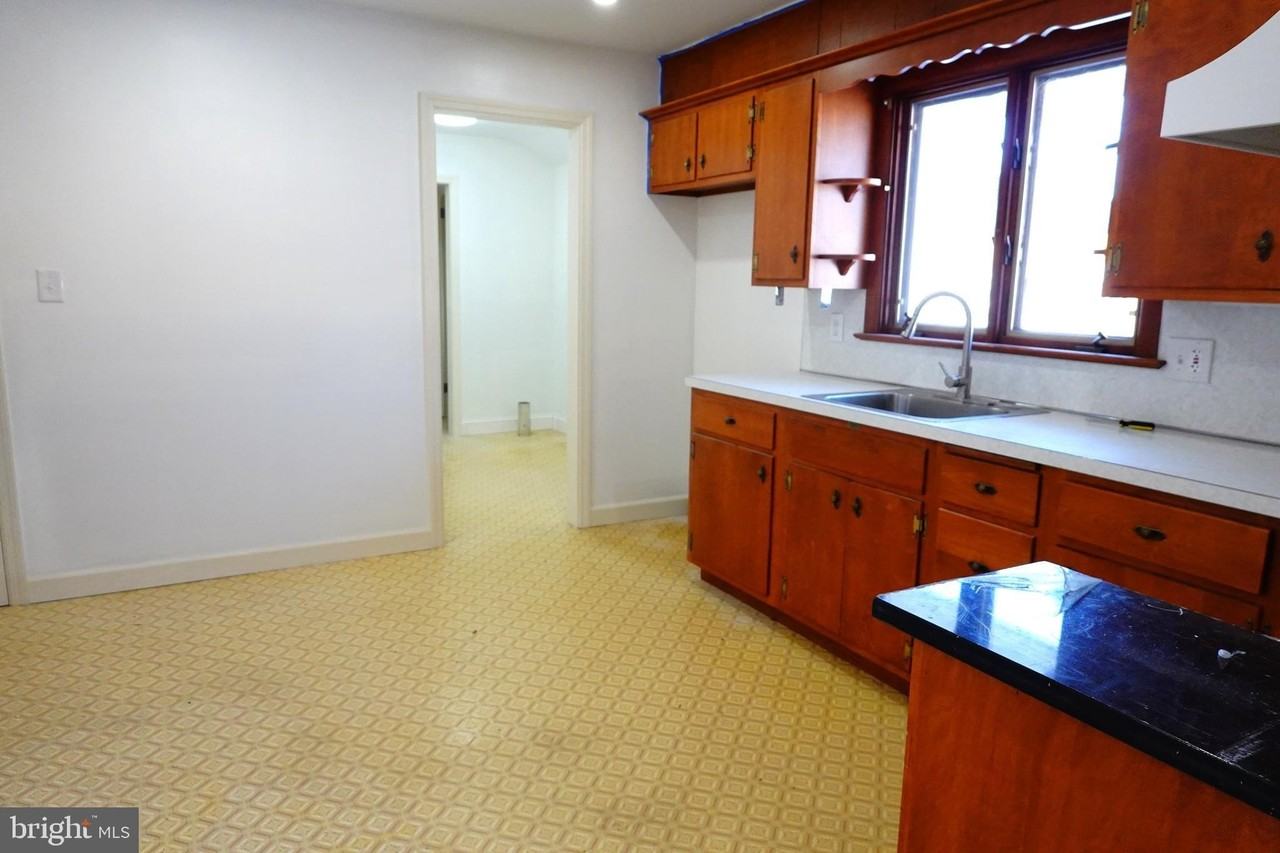 25 Homestead Dr - Photo 6 of 23