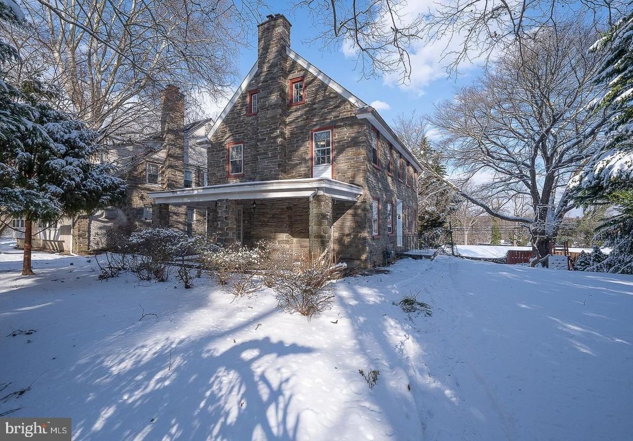 625 Chelten Hills Dr - Photo 2 of 50