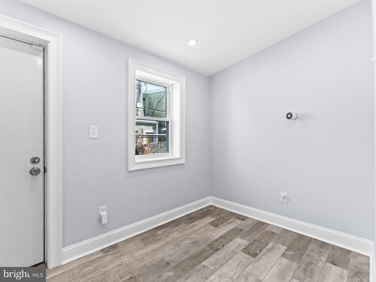 1839 E Clementine St - Photo 6 of 25