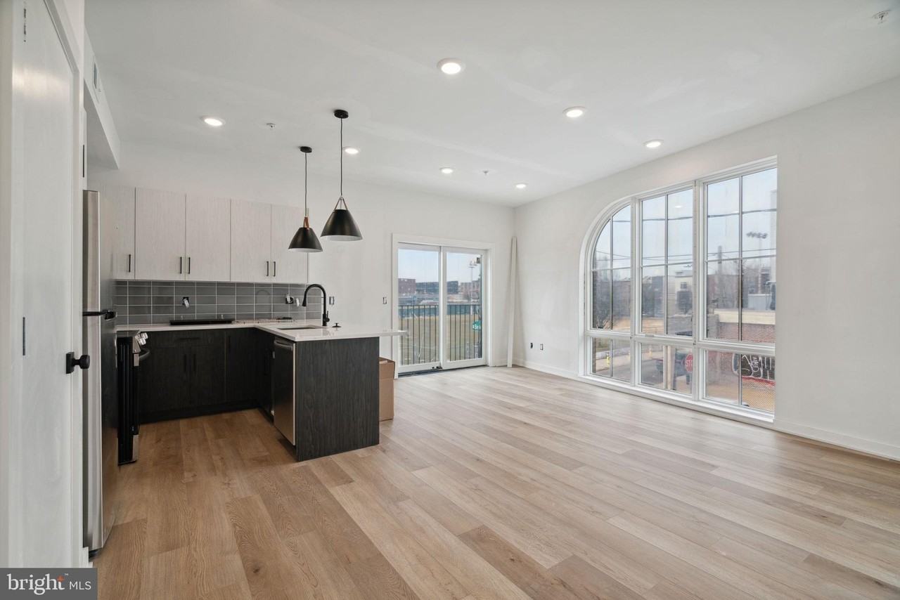 1828 Frankford Ave Unit 201 #201 - Photo 2 of 17