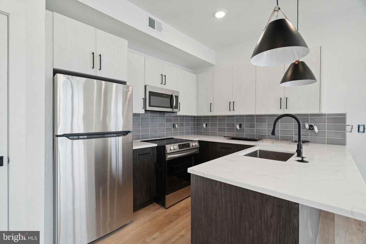 1828 Frankford Ave Unit 201 #201 - Photo 7 of 17