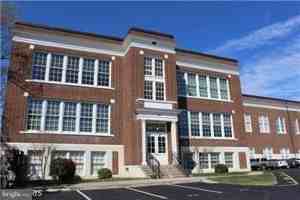 featured image of 900 Barton St Unit 106 #106