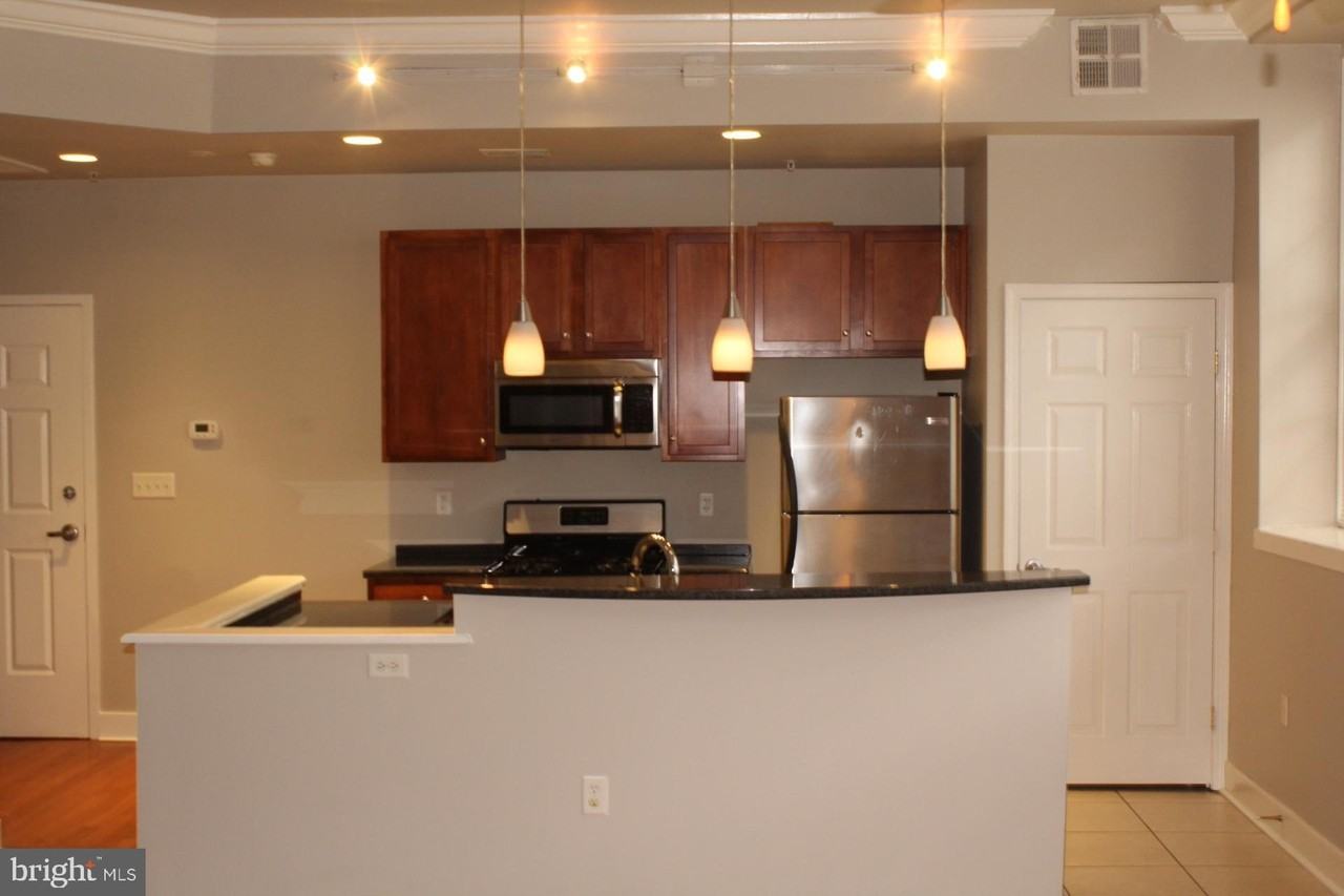 900 Barton St Unit 106 #106 - Photo 2 of 10