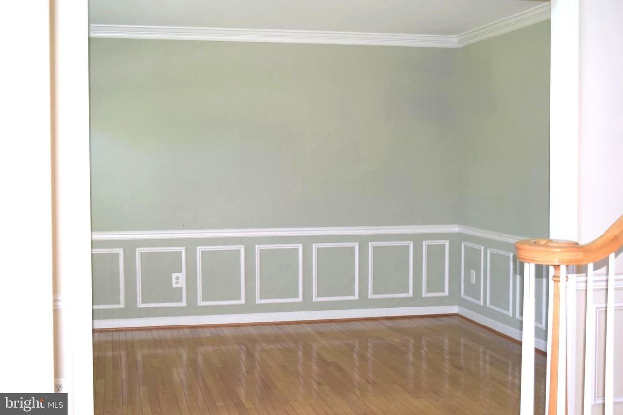 6808 Old Chesterbrook Rd - Photo 4 of 31