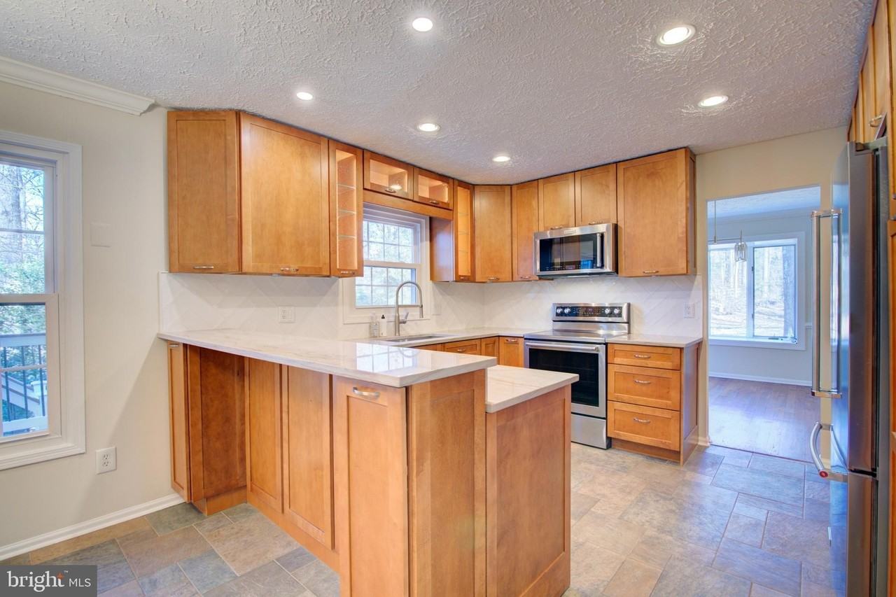 1322 Quail Ridge Dr - Photo 6 of 40