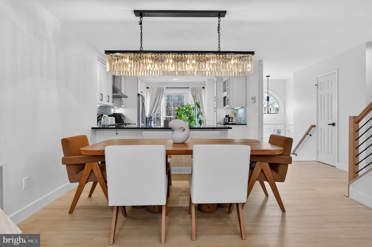 11433 Heritage Oak Ct - Photo 5 of 24