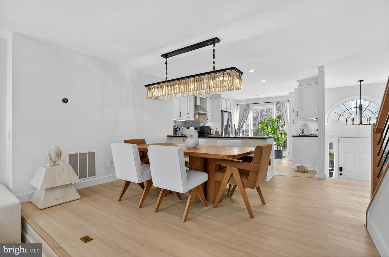 11433 Heritage Oak Ct - Photo 7 of 24