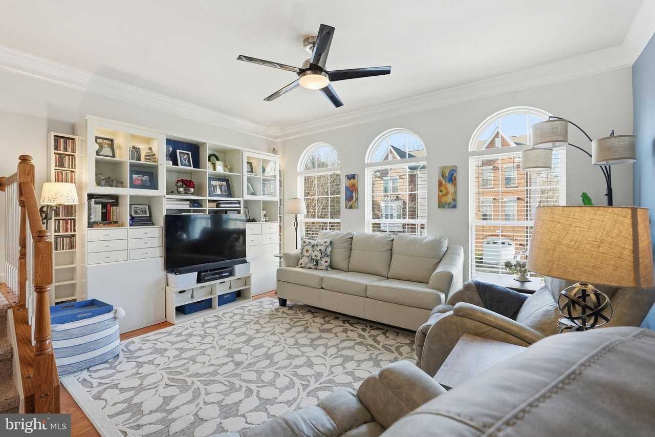 20390 Bass Rocks Ter - Photo 5 of 24