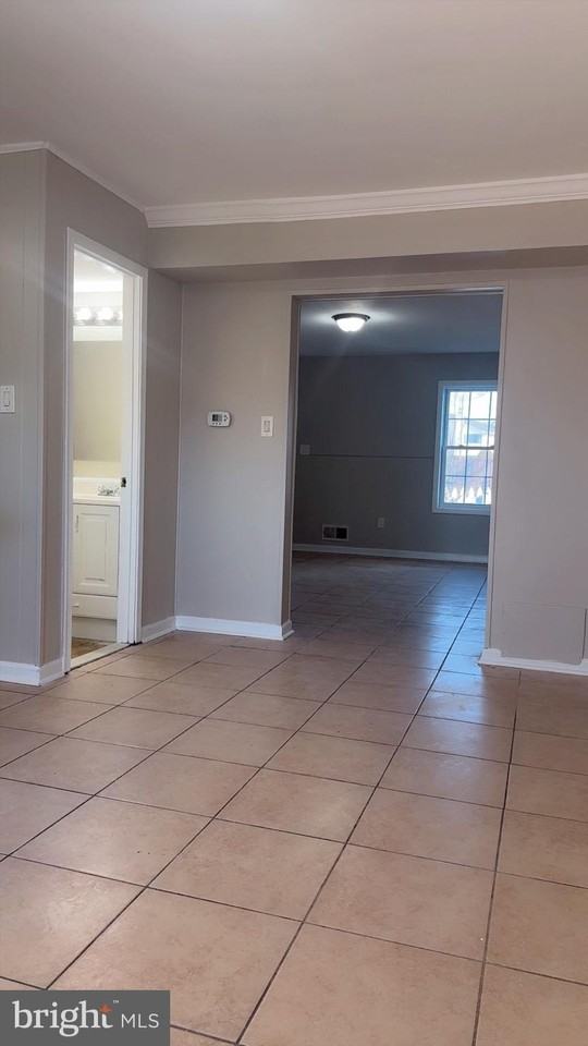 9830 Grant Ave - Photo 5 of 18