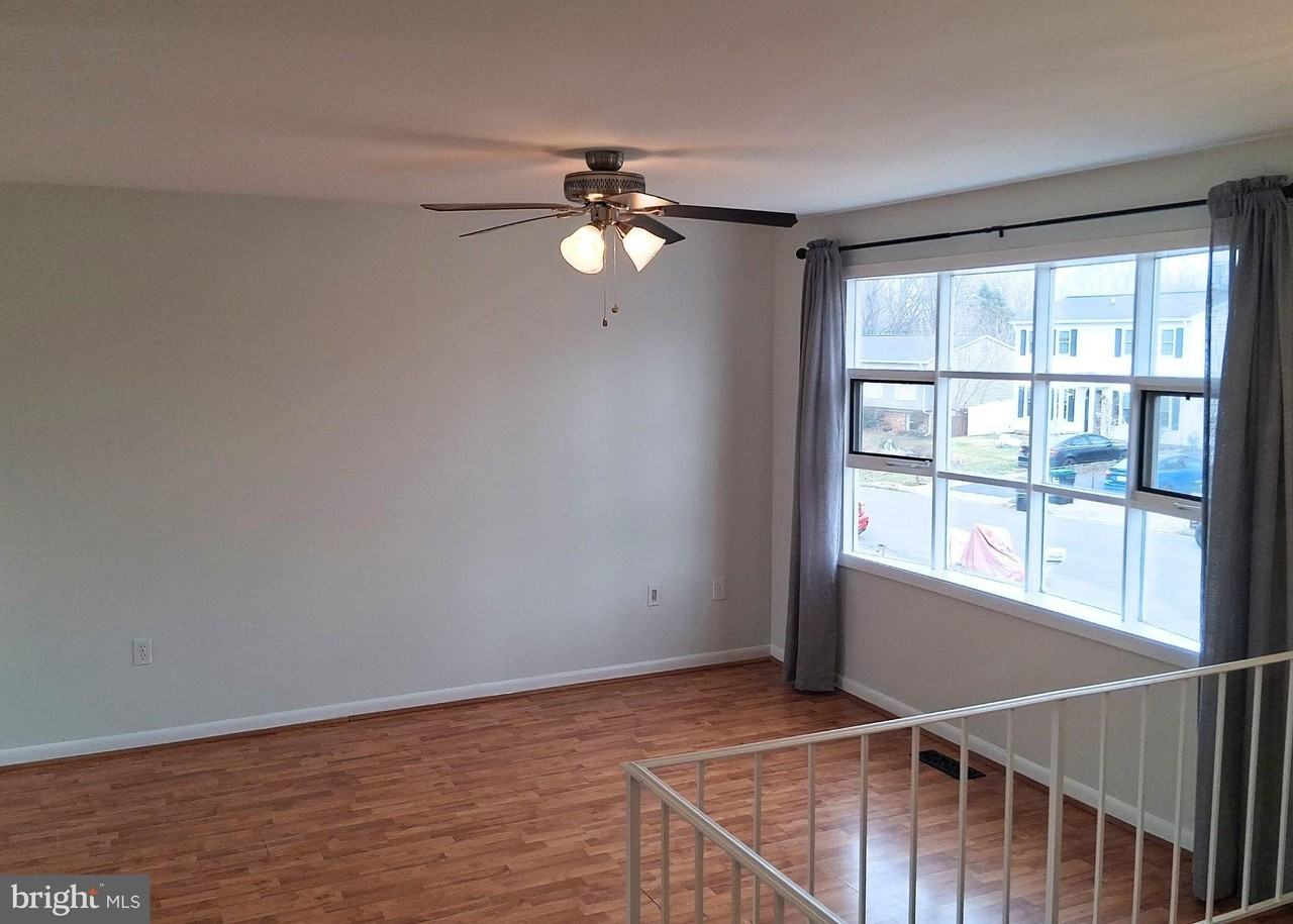 14362 Southgate Ct - Photo 3 of 23