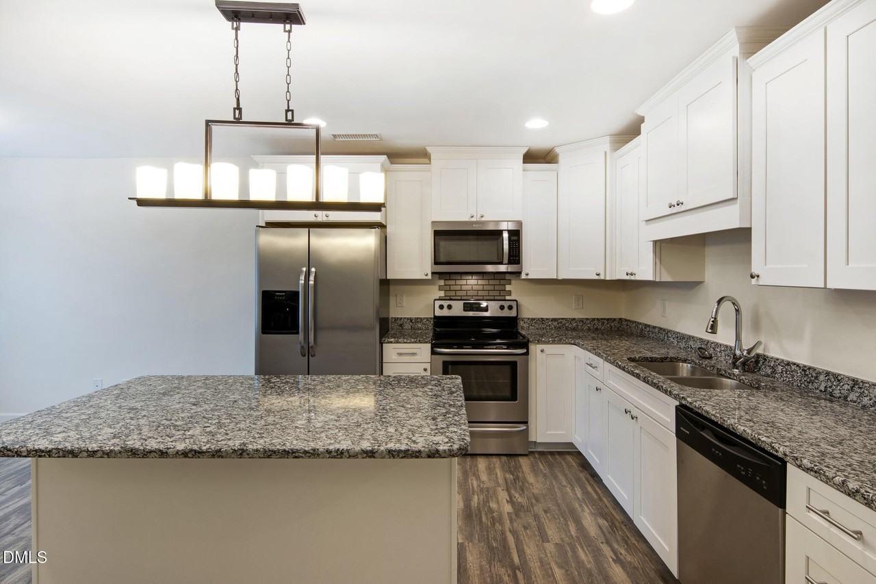 116 Brickyard Ln - Photo 5 of 26