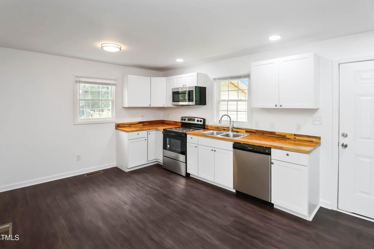 812 Lincoln Dr - Photo 4 of 11