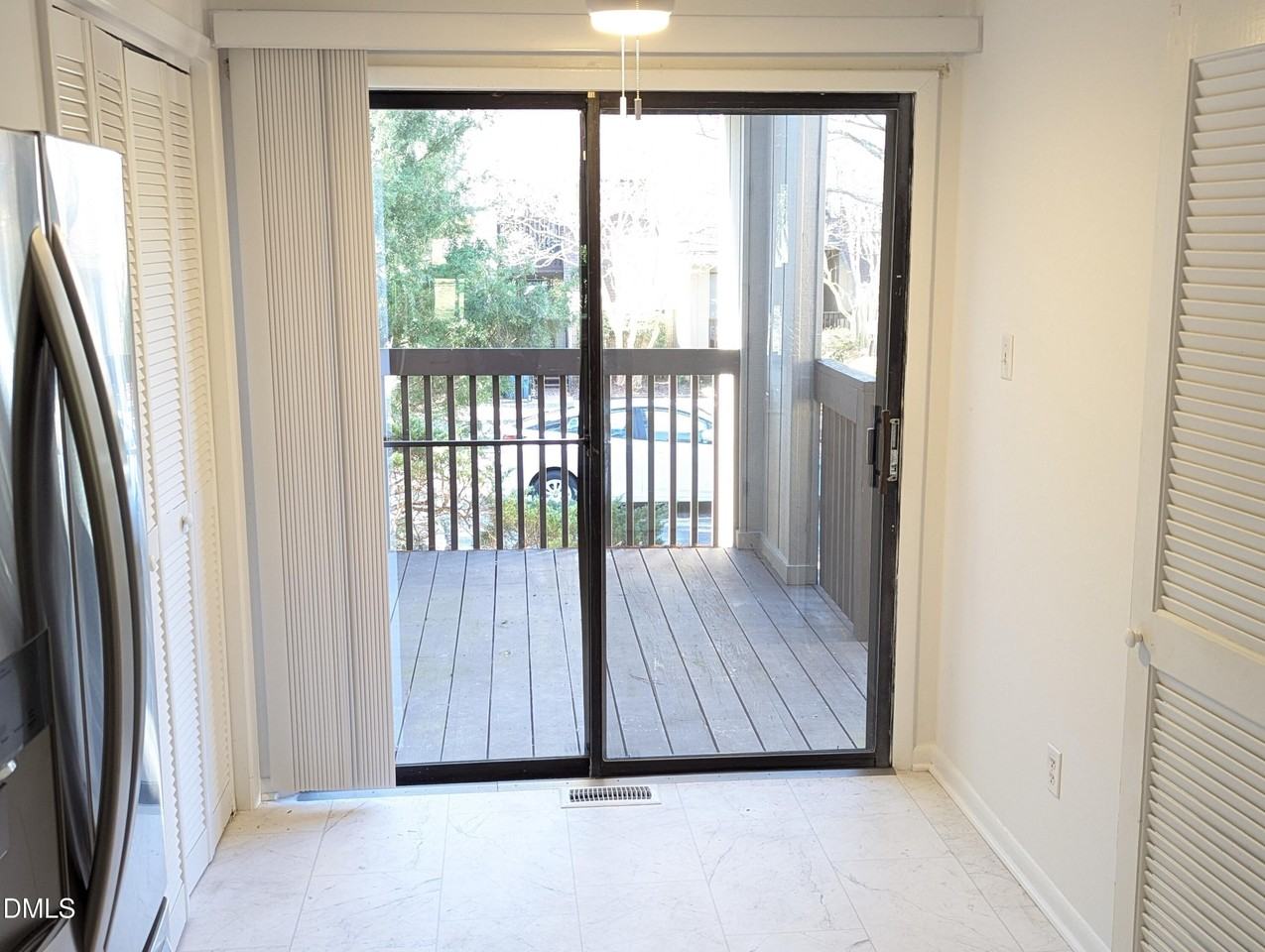 4100 Five Oaks Dr Unit 15 #15 - Photo 4 of 14