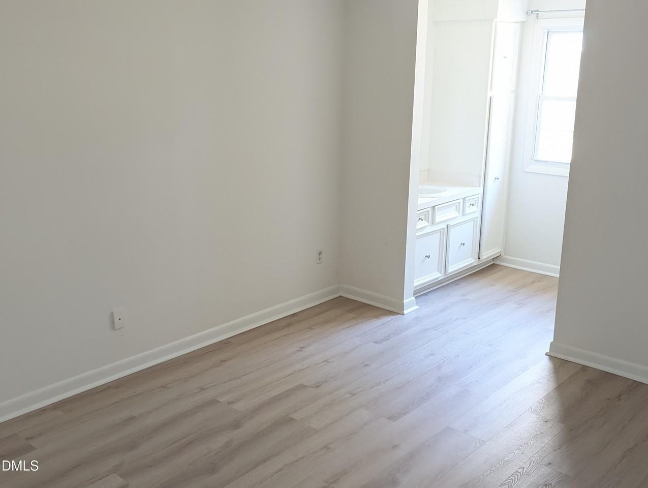 4100 Five Oaks Dr Unit 15 #15 - Photo 6 of 14