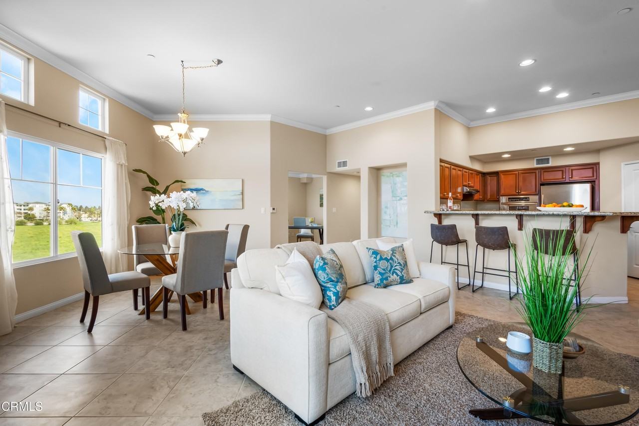 4282 Tradewinds Dr - Photo 6 of 29