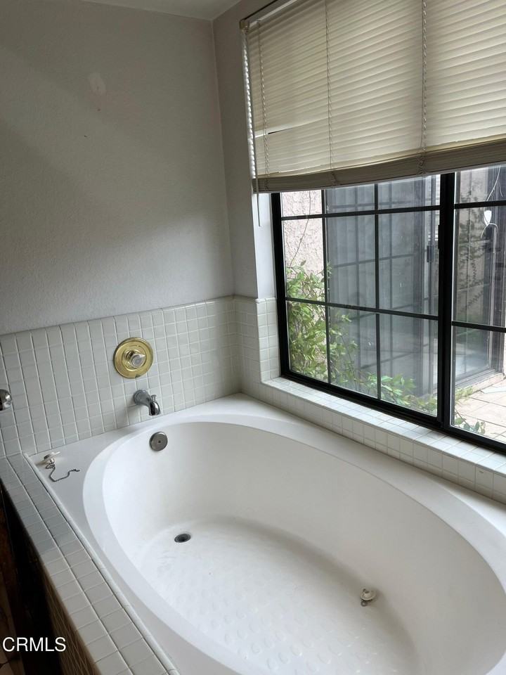 2201 Firestone Ct - Photo 4 of 13