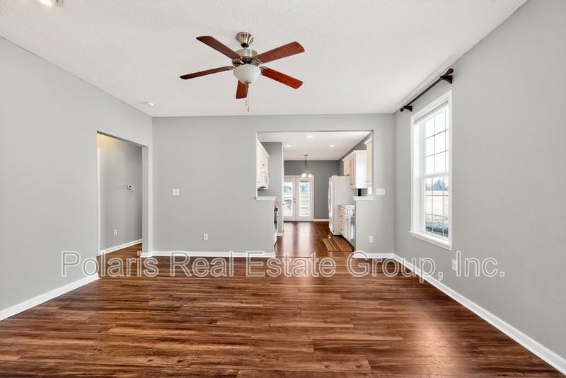 3696 White Cliff Way - Photo 7 of 28