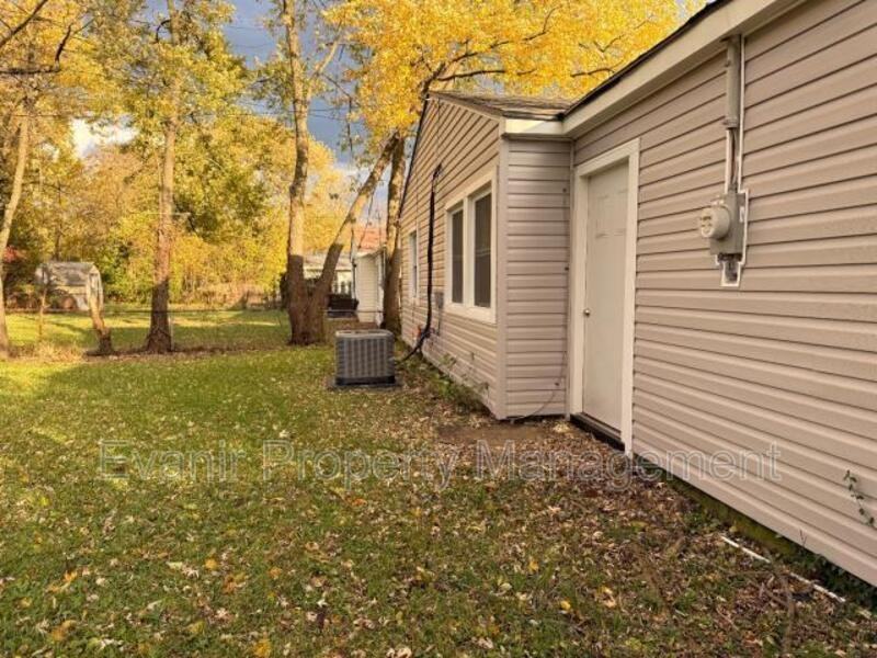 3747 Barbarosa Dr - Photo 6 of 21