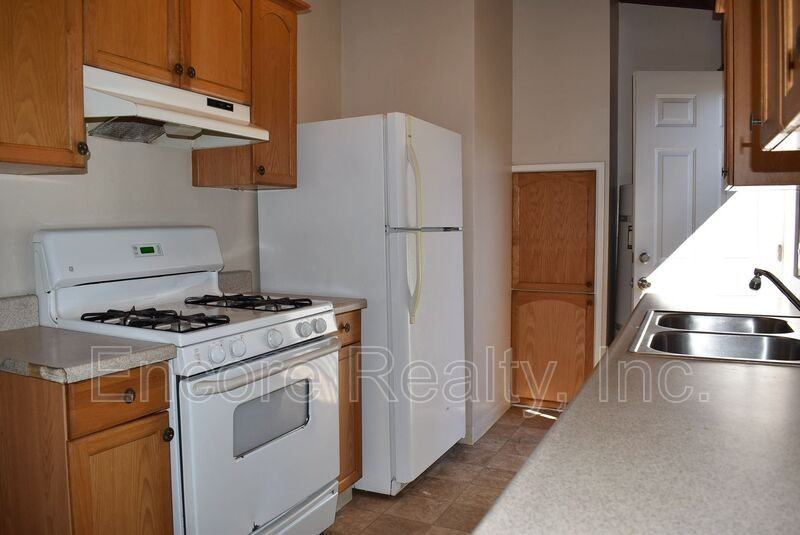 3931 Mason St - Photo 6 of 10