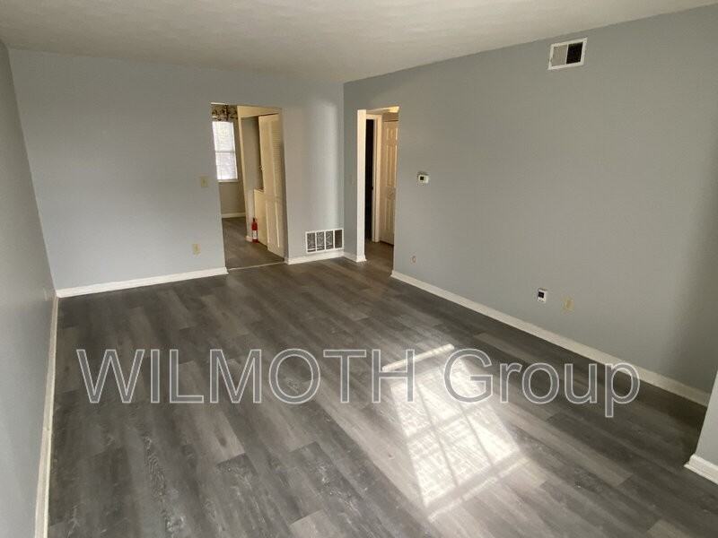 1329 Millerwood Dr - Photo 2 of 11