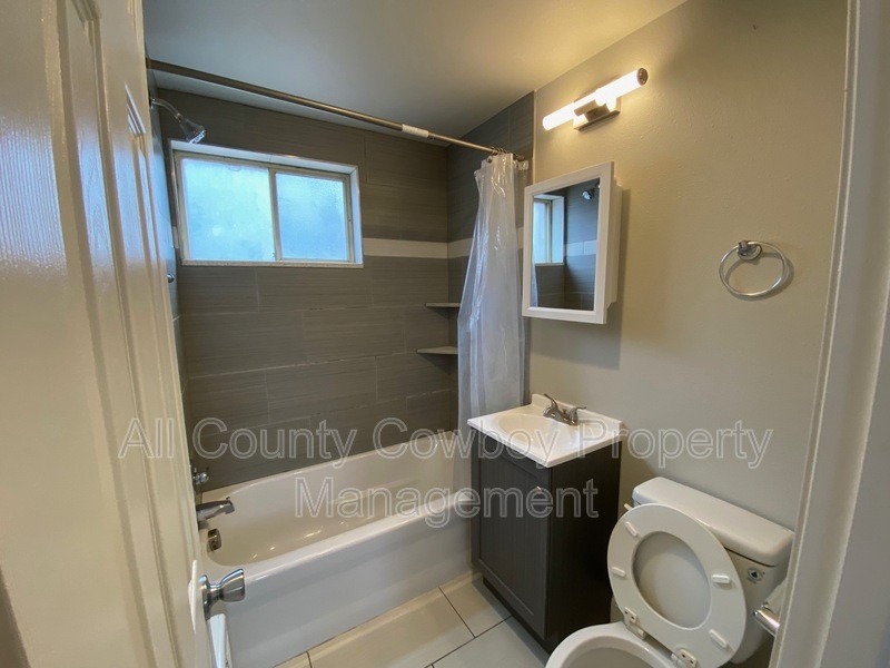 1000 E Garfield St #1 - Photo 3 of 11