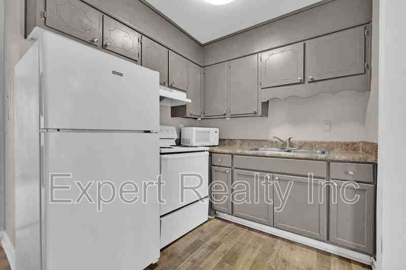 3221 Avenue S #A - Photo 2 of 12