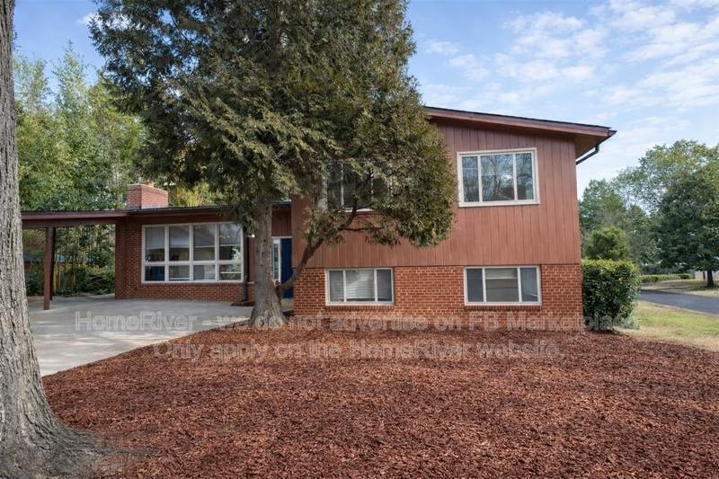 8839 Camfield Dr - Photo 2 of 8