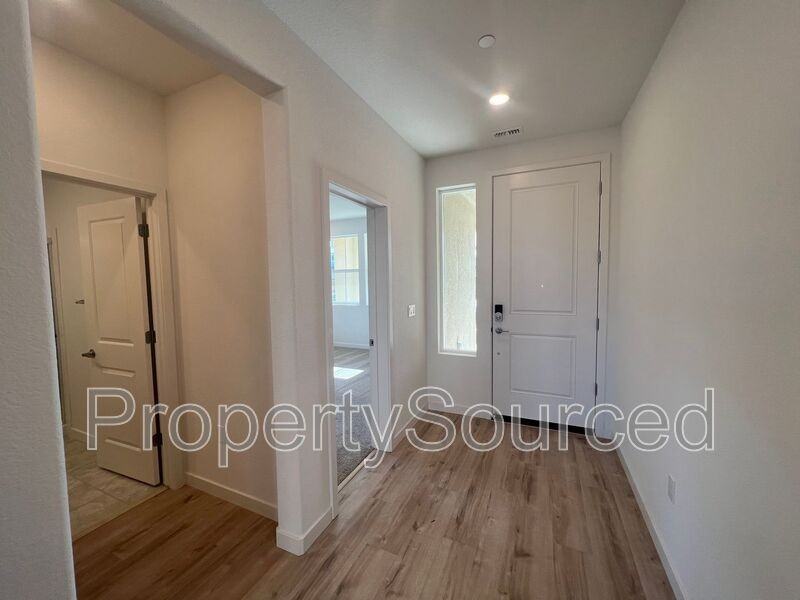 1029 Pipit St - Photo 5 of 36