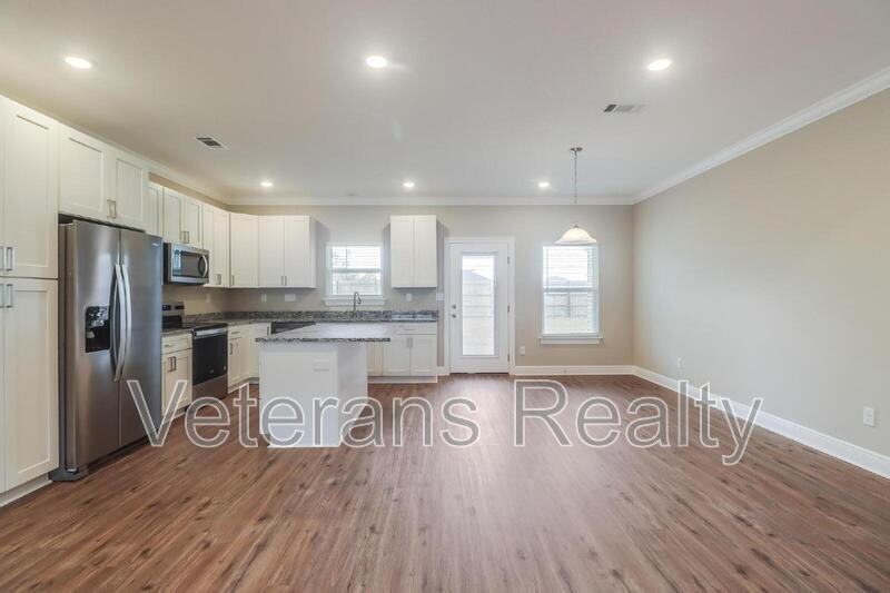 841 Vee St - Photo 6 of 22