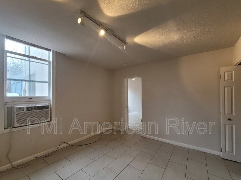 1716 Capitol Ave #2 - Photo 2 of 14