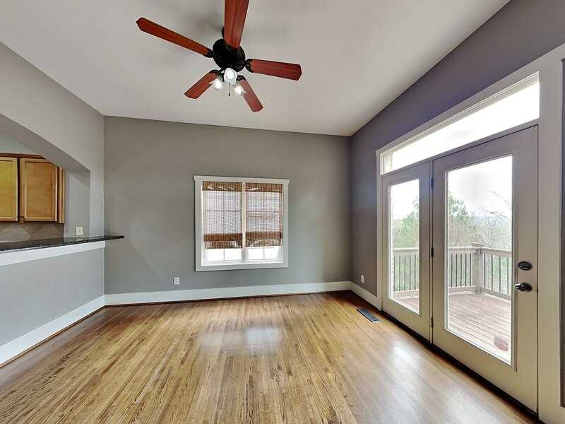 2088 Eagle Ridge Dr - Photo 2 of 21