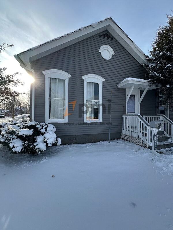 912 Chicago St - Photo 2 of 17