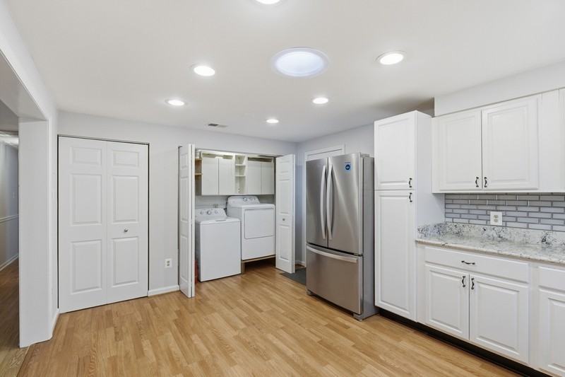 408 Salisbury Rd - Photo 6 of 17