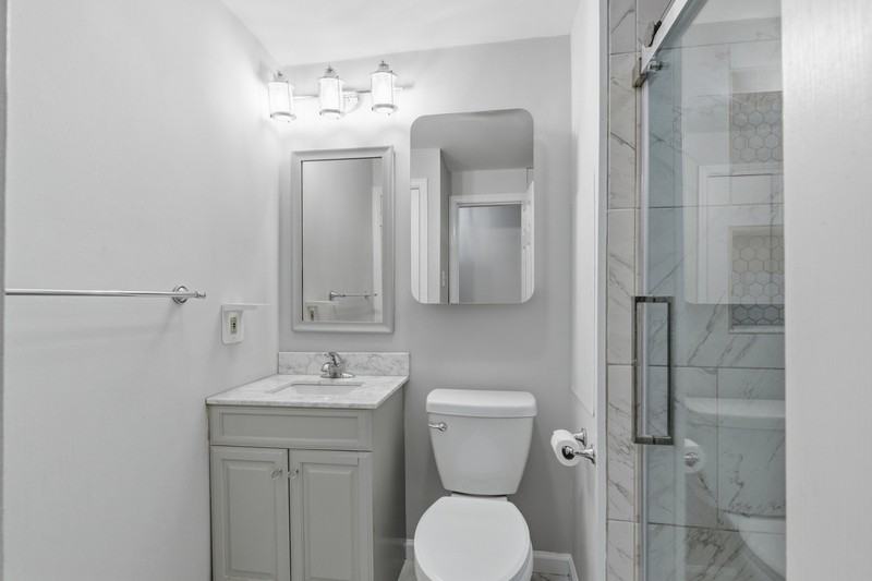 408 Salisbury Rd - Photo 7 of 17