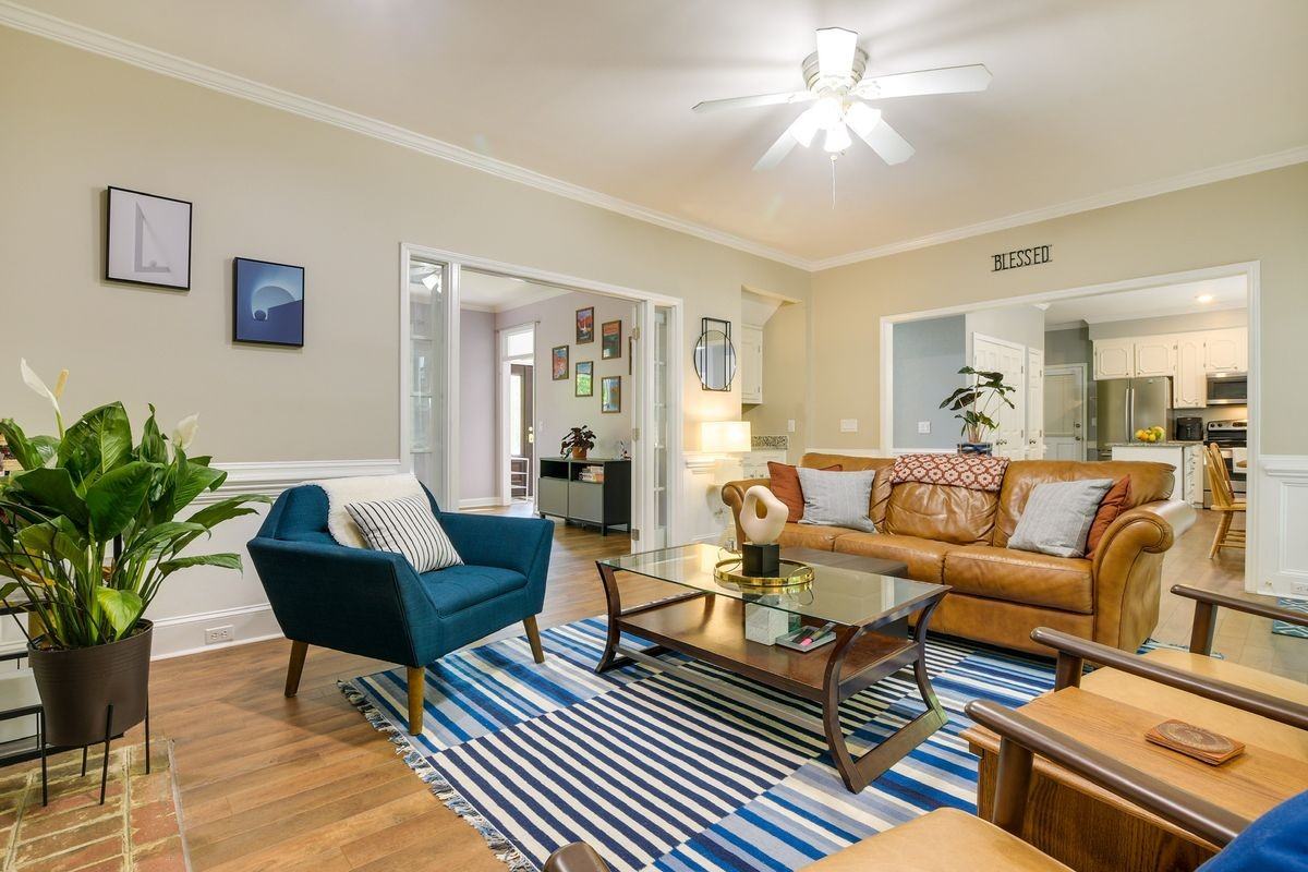 5518 Tahoe Dr - Photo 2 of 48