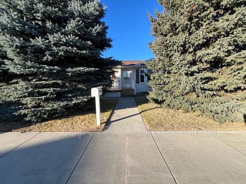 2516 15th St S - Photo 3 of 28