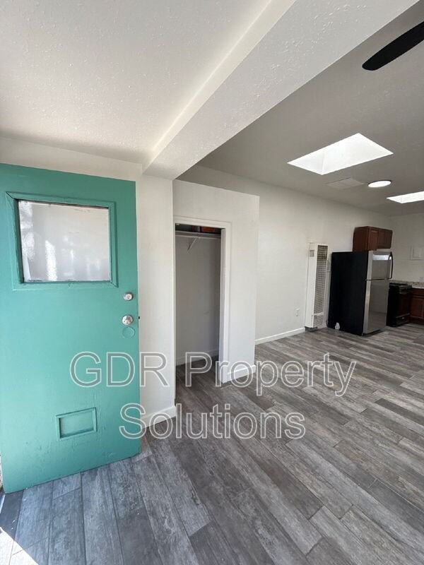 3209 Burton Ave Se #3211 - Photo 2 of 11