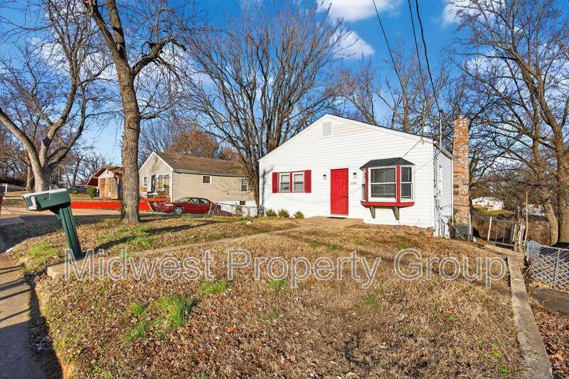 5978 Laurette Ave - Photo 2 of 30