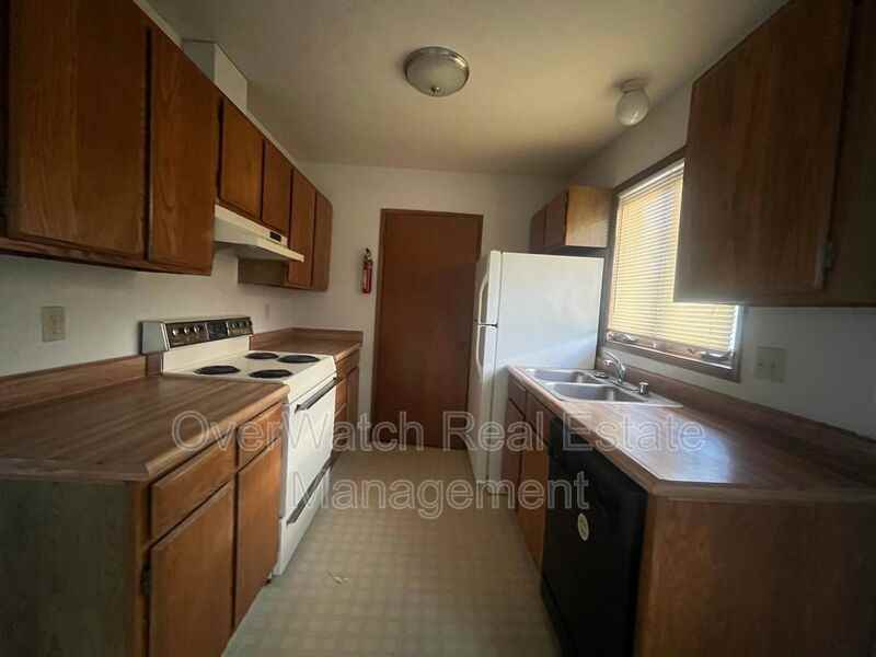 8116 Boundary Ave #D - Photo 2 of 11