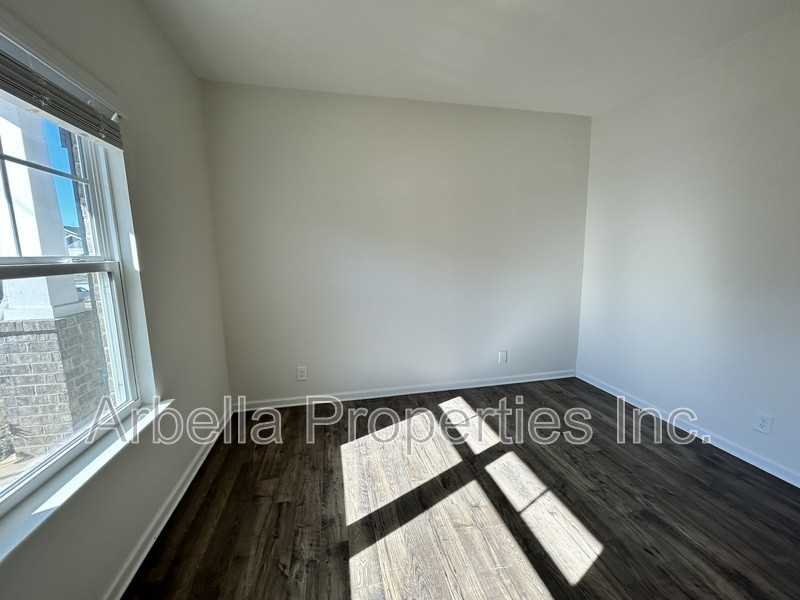 478 Brinkleys Way - Photo 3 of 20