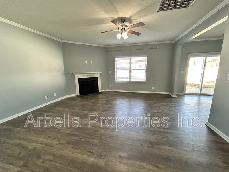 478 Brinkleys Way - Photo 4 of 20