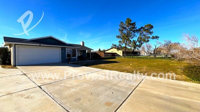 14638 Quivero Rd - Photo 2 of 17