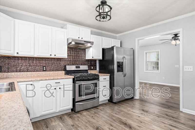 3723 Spurgeon Dr - Photo 2 of 25