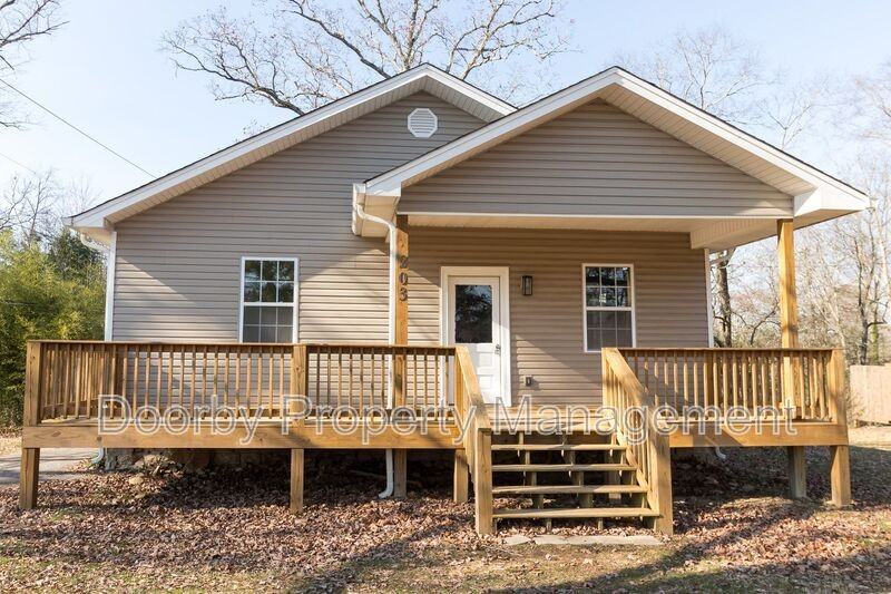 203 Timberlinks Dr - Photo 2 of 17