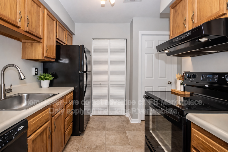 587 Brandywine Dr - Photo 4 of 11